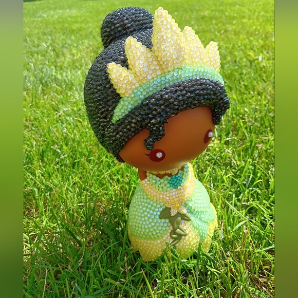 Dripping In Rhinestones DISNEYS TIANA - Picture 2 of 6